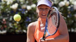 Sharapova se recupera de flojo inicio en primera ronda en Italia