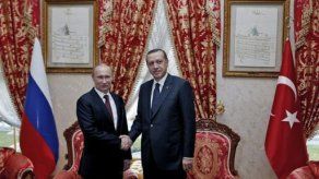 Putin se solidariza con Turquía frente a Siria pero pide nuevas ideas