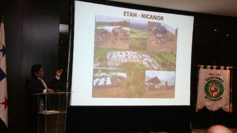 Panamá tiene bajo flujo controlado a 4 mil 500 migrantes, Bethancourt