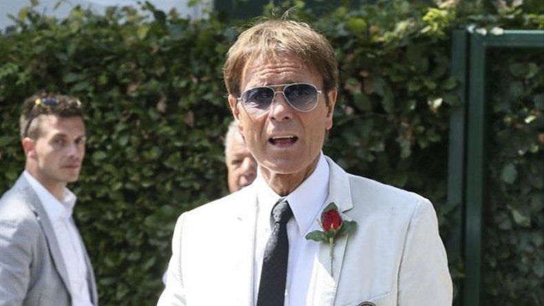 Cliff Richard lanza campaña para mantener anonimato de abusadores