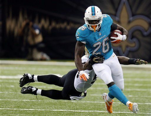 Brees lleva a los Saints a triunfo sobre Dolphins