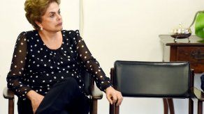 Gobierno brasileño recurre a la justicia para anular impeachment contra Rousseff