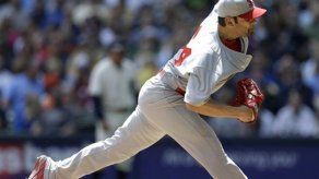 García ayuda a Cardenales en barrida a Cerveceros