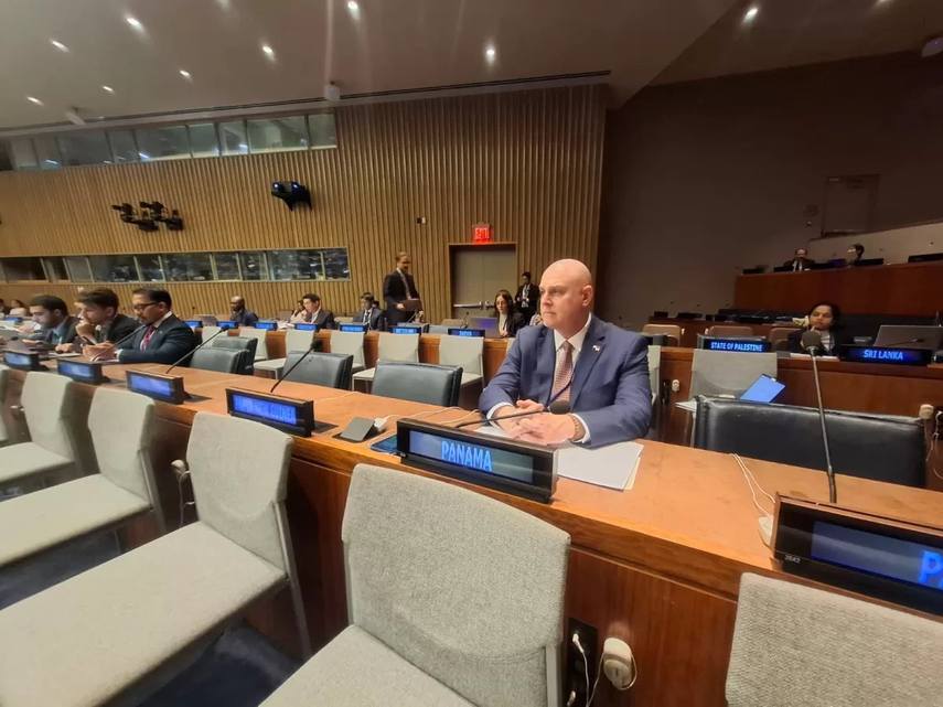 Panamá pide fin a ensayos nucleares