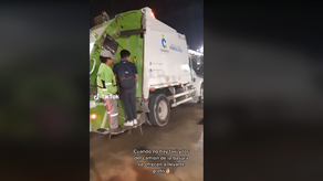 Camión de basura: ¿Qué harías si te quedas corto de pasaje?
