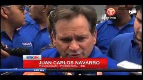 Navarro recibe apoyo de Cortizo y Lewis N. durante recorrido