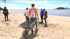 Comerciantes se preparan para reapertura de playas
