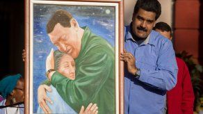 Maduro promete mantenerse hasta el último día de su mandato