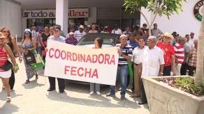 Jubilados salen a la calle, piden sostener reunión con presidente Cortizo