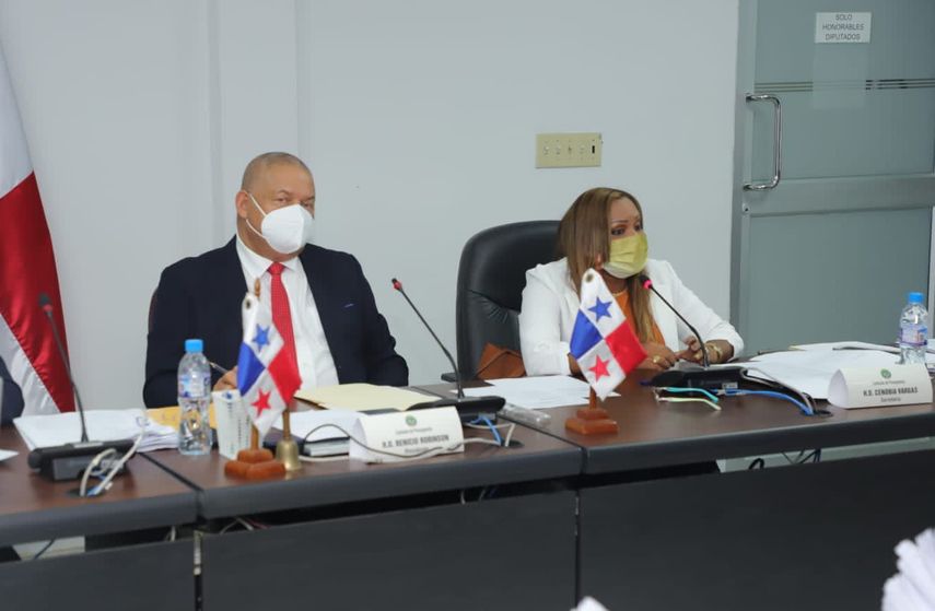 Benicio Robinson y Cenobia Vargas