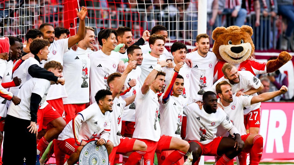 Los jugadores del Bayern celebran la Bundesliga.