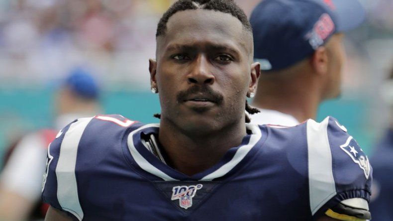 Antonio Brown quiere seguir jugando