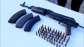 Policía decomisa fusil AK-47 y municiones en Condado del Rey Policía decomisa fusil AK-47 y municiones en Condado del Rey