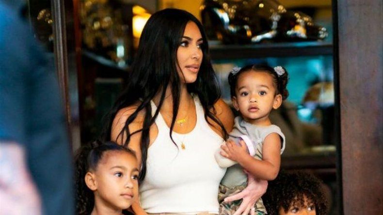 North West es la orgullosa propietaria de una antigua chaqueta de Michael Jackson