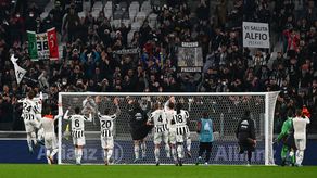Juventus regresa a puestos de Champions League