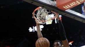 Miami se coloca séptimo en el Este tras vapulear a Suns