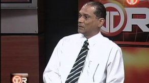 Gómez Nadal estaba haciendo su rol como periodista