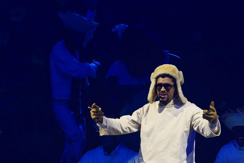El Gobierno de Trump desplegará a agentes migratorios en el Super Bowl de Bad Bunny.