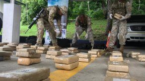 Incautan 250 paquetes de drogas en maletines trasladados dentro de contenedor en Colón