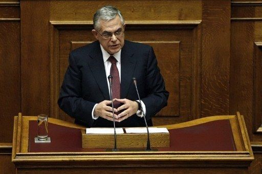 Papadimos avisa del riesgo de Grecia de problemas de liquidez