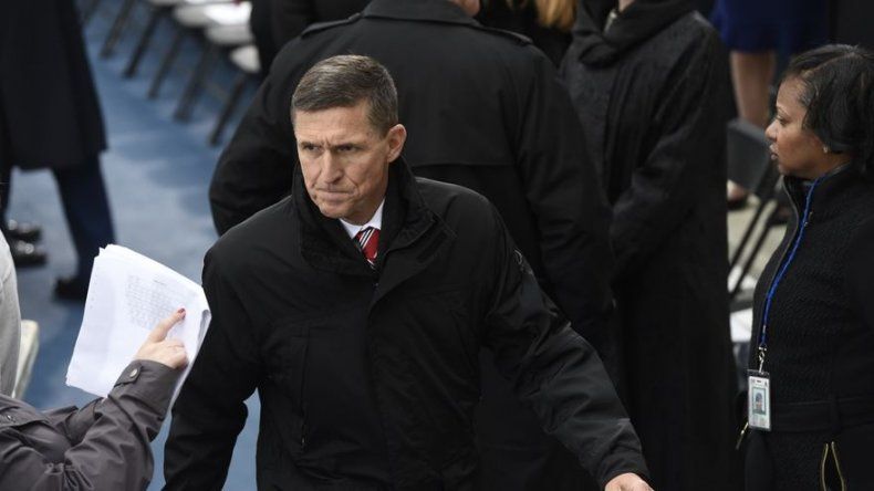 Exasesor de Trump, Michael Flynn no reportó pagos de entidades rusas, congresistas