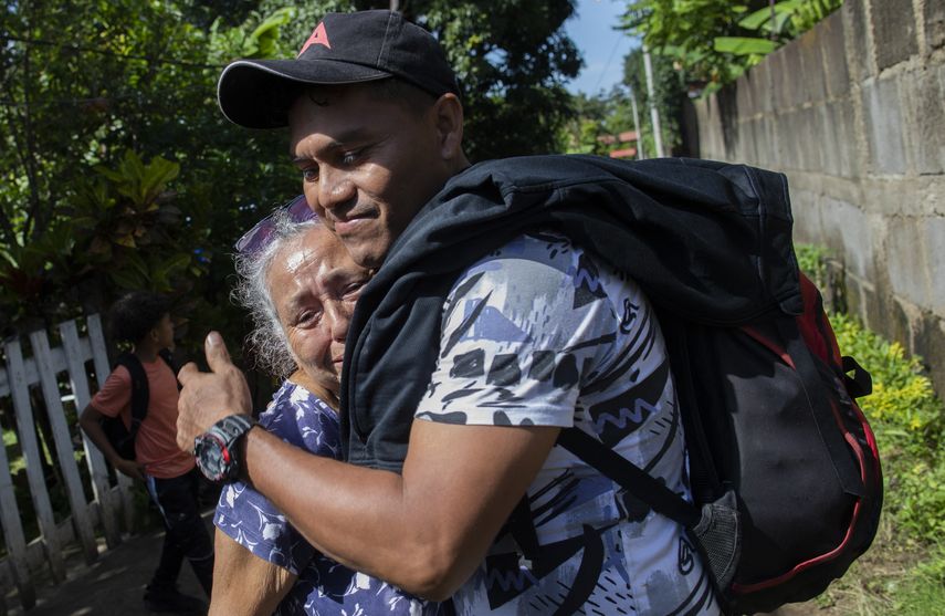 José Galeano se marcha hacia Estados Unidos con un hermano y dos primos.