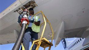 Aerolíneas reducen velocidad para ahorrar combustible