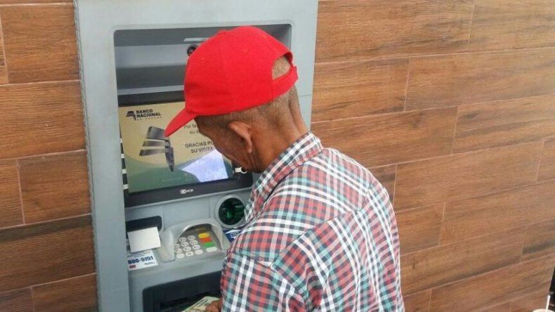 Mides anuncia cambios en programas sociales, tras excluir a 23 mil personas