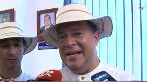 Presidente pide se haga nuevamente el Festival de Reinas