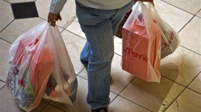 Pronostican aumento de gastos navideños en EEUU
