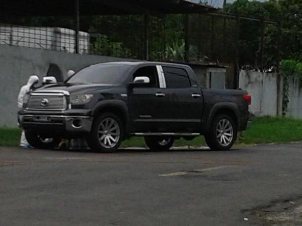 Hallan vehículo de ganadero santeño con orificio de bala en Bejuco