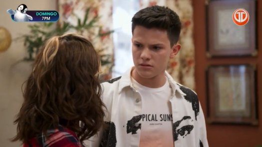 EL AMOR INVENCIBLE | Lola le dice la verdad a Benjamín.