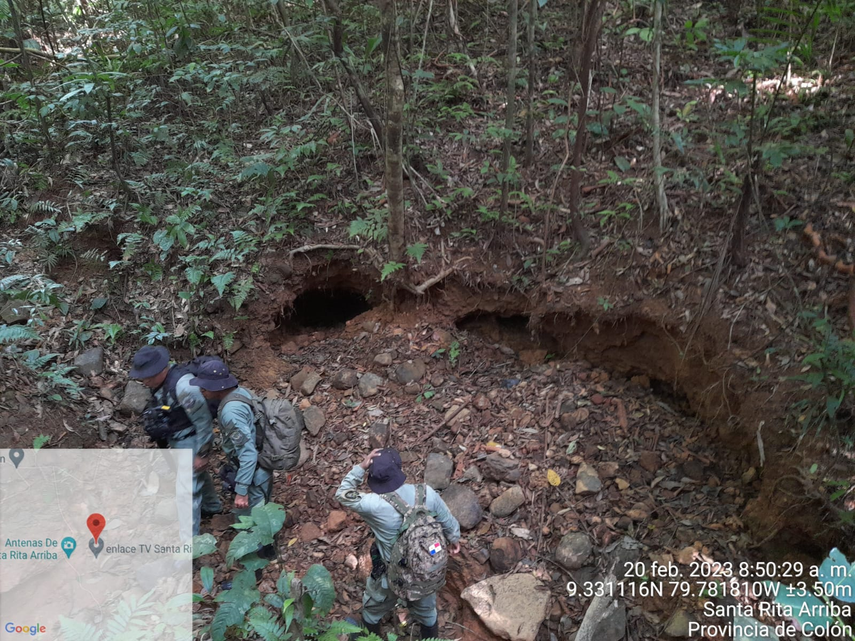 Minería ilegal: Autoridades encuentran campamento ilegal, con utensilios para extraer metales Minería ilegal: Autoridades encuentran campamento ilegal, con utensilios para extraer metales