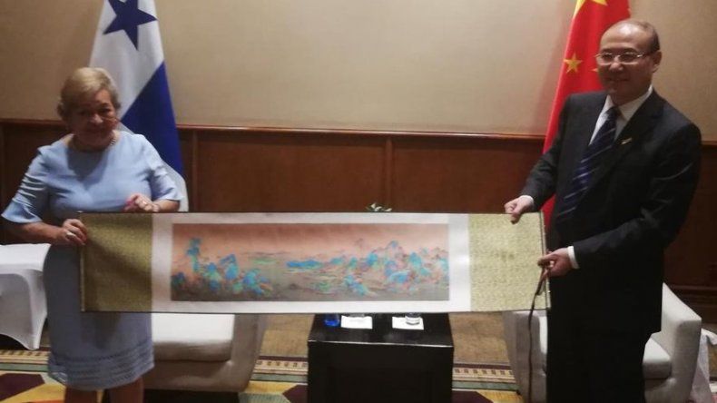 Impulsan promoción turística y cooperación cultural con Encantos Beijing en Panamá