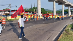 Mi Bus anuncia retraso en sus servicios de transporte por marchas de sindicado