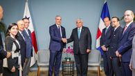 Presidentes de Panamá y República Dominicana refuerzan relaciones comerciales y migratorias. Presidentes de Panamá y República Dominicana refuerzan relaciones comerciales y migratorias.