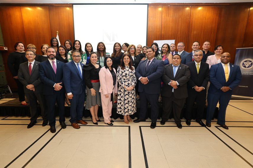 La Superintendencia de Sujetos no Financiaros presenta la nueva Guía de Consulta.