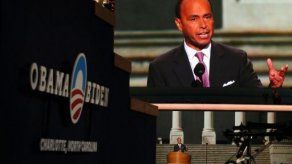 Congresista Gutiérrez y Saralegui: Romney amenaza sueño hispano