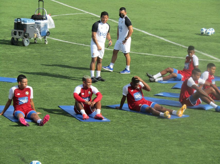 Inician entrenamientos de selección nacional con jugadores de LPF