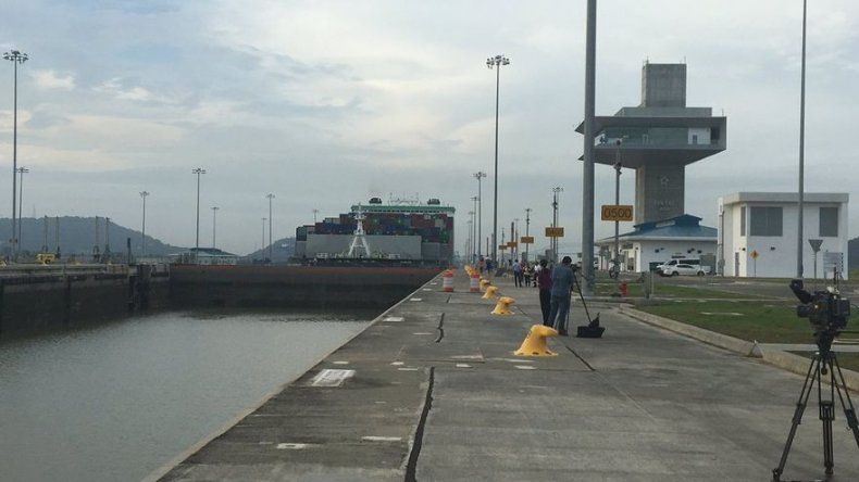 Canal ampliado celebra su primer año en medio de hitos y superando expectativas