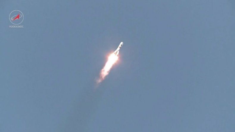 Nave espacial rusa, sigue fuera de control en el espacio