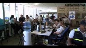 Extranjeros regularizan su estatus migratorio en Herrera