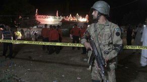 Mueren dos policías y un paciente por ataque suicida en hospital paquistaní