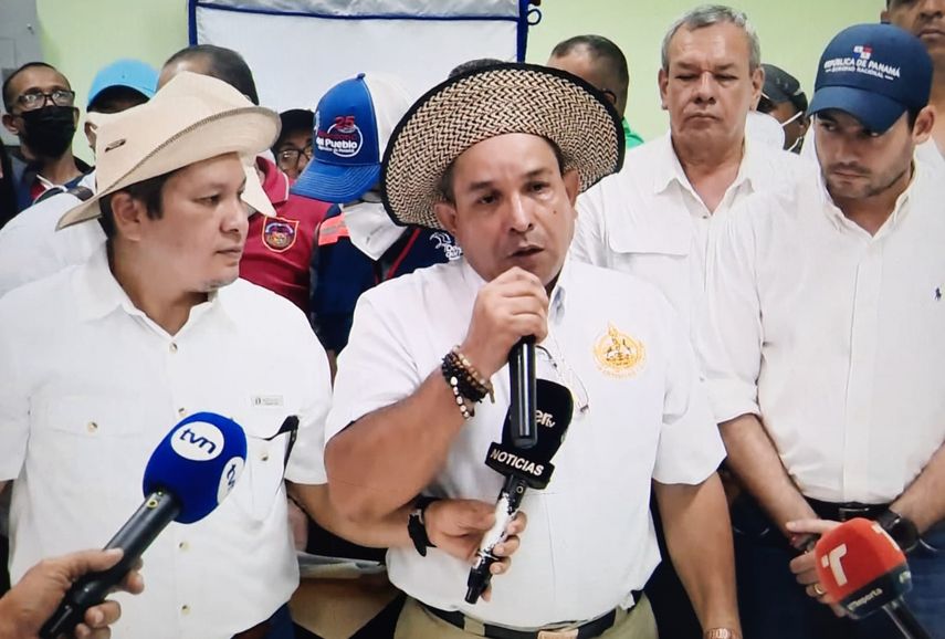 Firma de acuerdo de congelamiento de combustible con Anadepo.