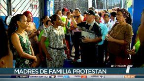 Madres de familia de Escuela Samaria Sinaí exigen nombramiento de maestros