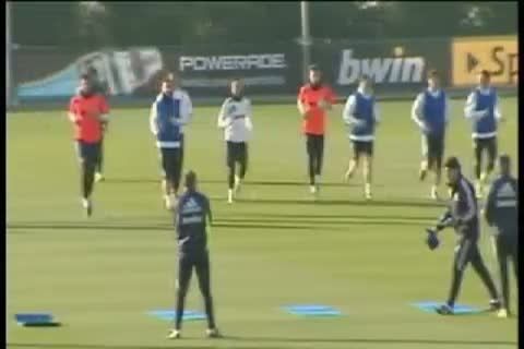Pepe se ejercita en el gimnasio el 1er entrenamiento del año del Madrid