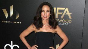 Andie MacDowell está encantada de seguir soltera y con el nido vacío