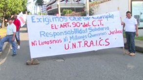 Trabajadores de UNTRAICS cierran la avenida Manuel E. Batista