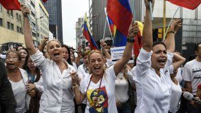 Partidos españoles se reúnen con oposición venezolana en apoyo a presos