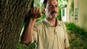 Muere hombre encarcelado injustamente tras recibir millones